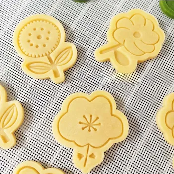 4pcs Kvet Tvar Plastové Formy na Pečenie Kuchyne, Cukrárske Cookie Cutter Pečivo Piest 3D Pečiatka Die Fondant Cake Zdobenie Nástroje